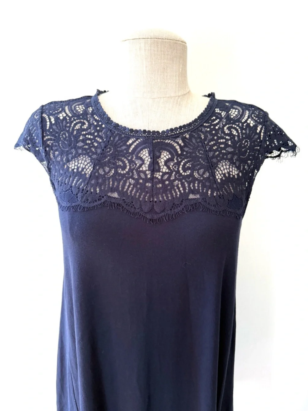 LOFT Navy Blue Lace Yoke Cap Sleeve Mini Swing Dress A-Line Crochet Detail Sz S - Picture 6 of 14